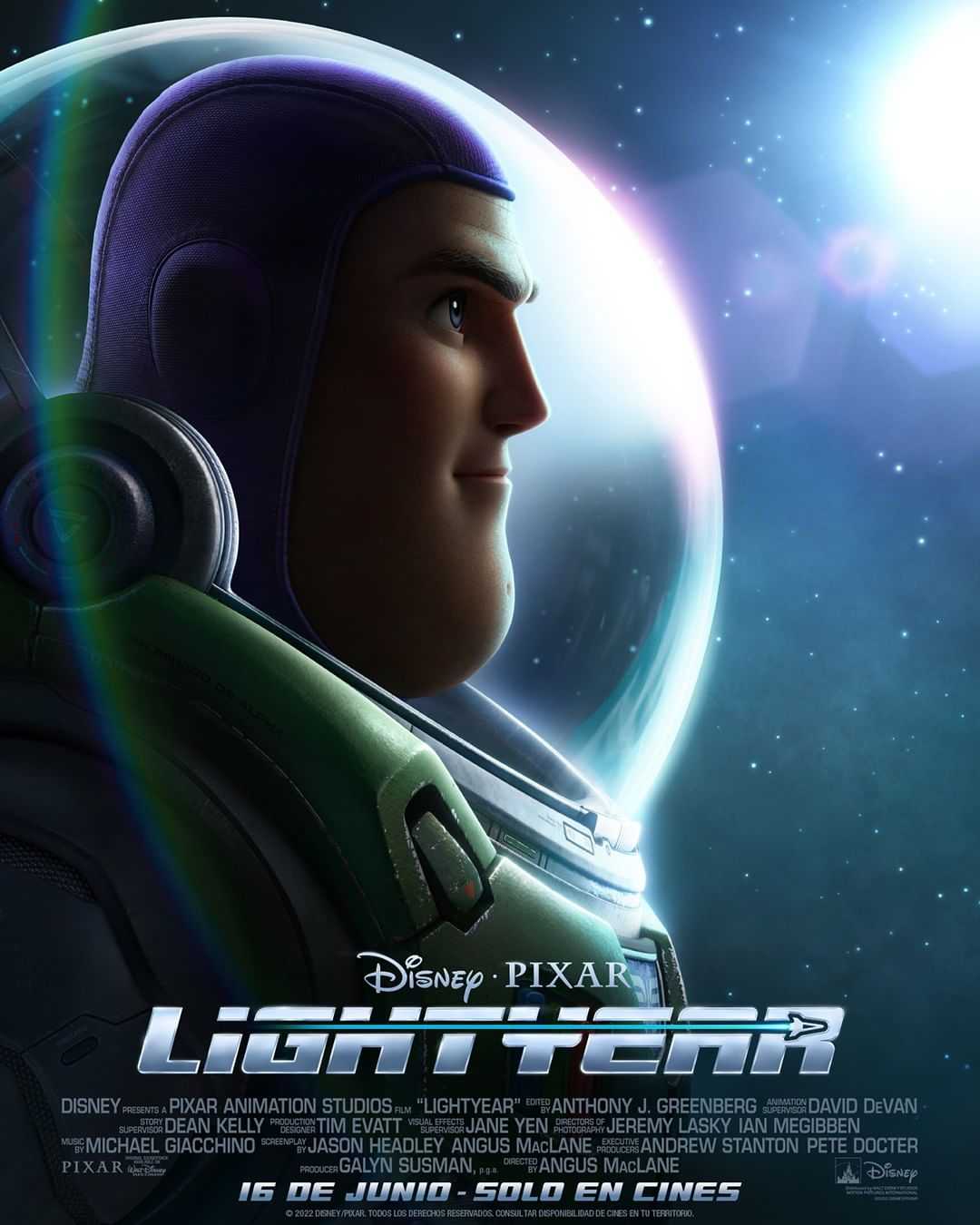 Este es el nuevo póster de Lightyear