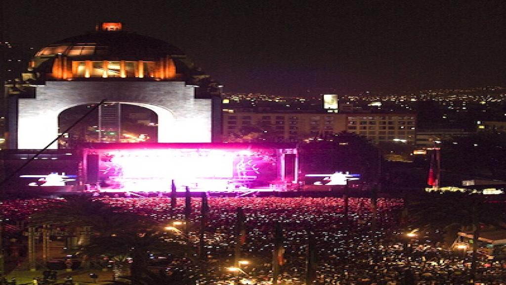 Monumento de la Revolución durante el concierto de Britney Spears.