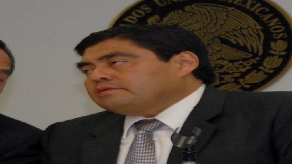 El coordinador del PRD en el Senado, Luis Miguel Barbosa Huerta, dijo que votará en contra de la aprobación de la reforma.