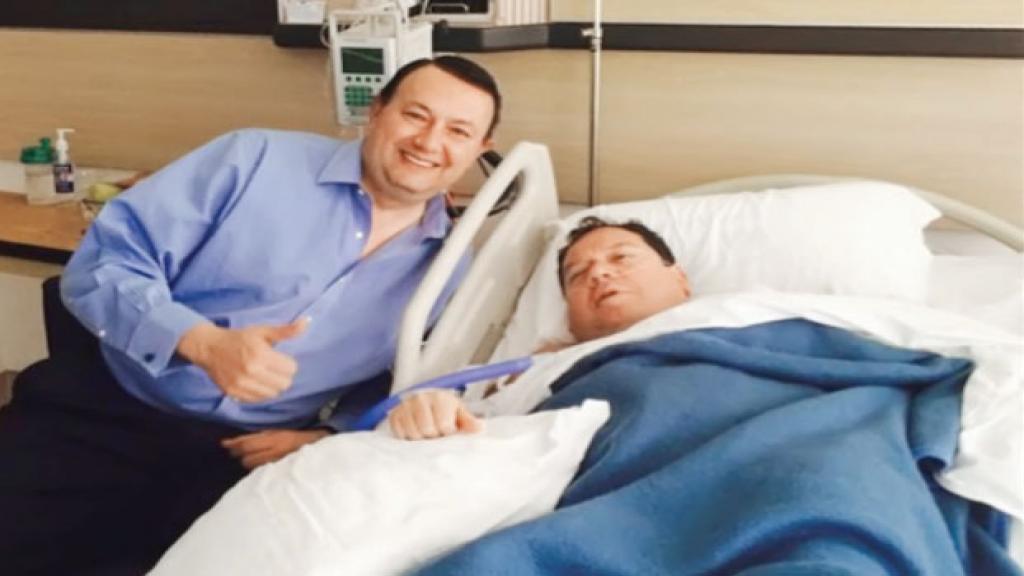 Tras quitarse la bolita de grasa en el hombro, Jorge Muñiz tendrá que ser operado del riñón por un tumor que lo aqueja; sólo así se podrá descartar un posible cáncer.