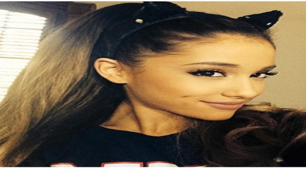 Ariana Grande asegura que ella no es la de las fotos infiltradas.