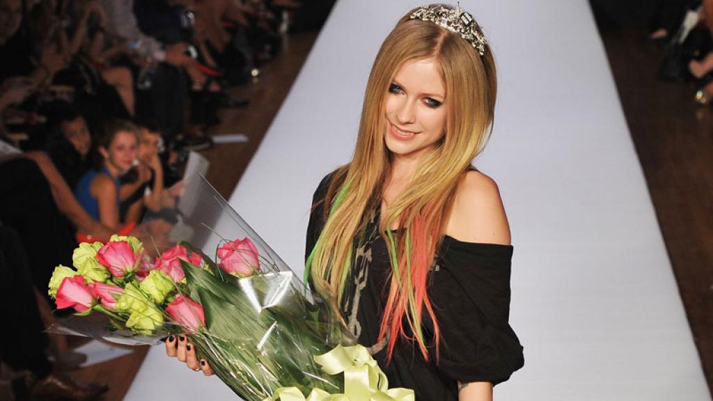 Avril Lavigne anuncia nuevo disco 