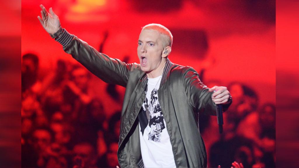 Eminem busca amor en sitios gay 