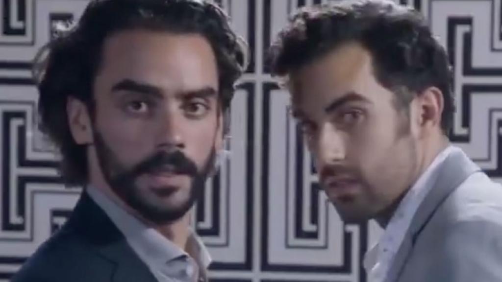 El remake de la telenovela de Televisa está causando comentarios a favor y en contra por el beso entre dos hombres