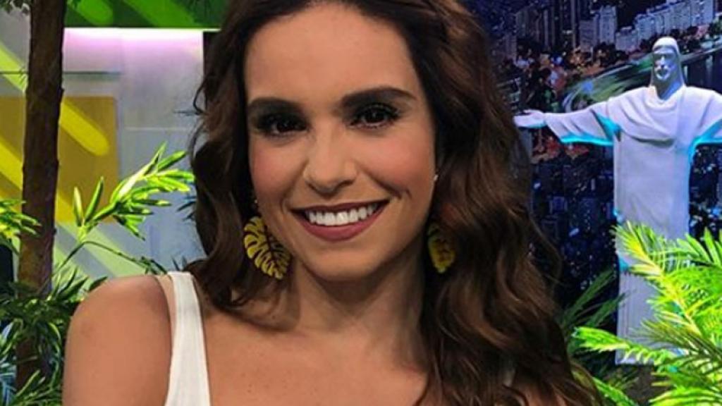 Tania Rincón se despoja de su maquillaje y reaparece en Instagram
