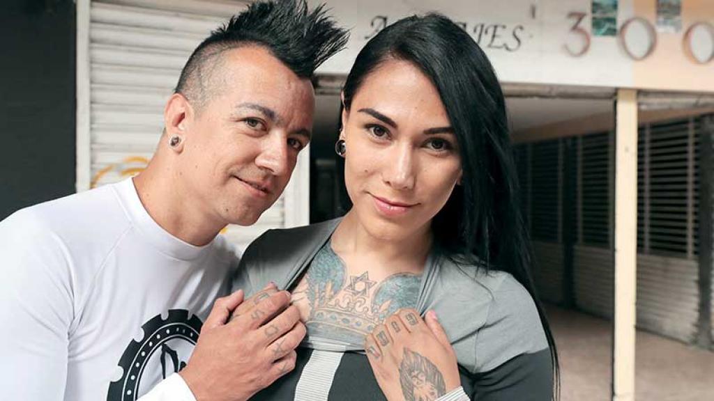 El músico de 43 años y la maquillista de 29, iniciaron su relación en febrero de 2019